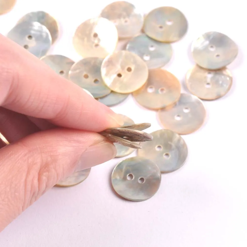 50Pcs/Lot Natural Mother Of Pearl Shell Buttons For Scrapbook DIY