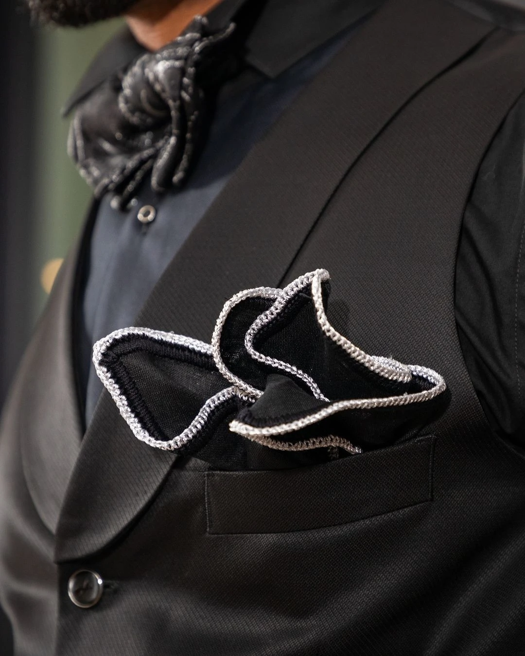 Men's Suits Tailored 3 Pieces Jacquard Blazer Vest Pants One Button Wedding Sheer Lapel Satin LusuryFormal Custom Made Plus Size