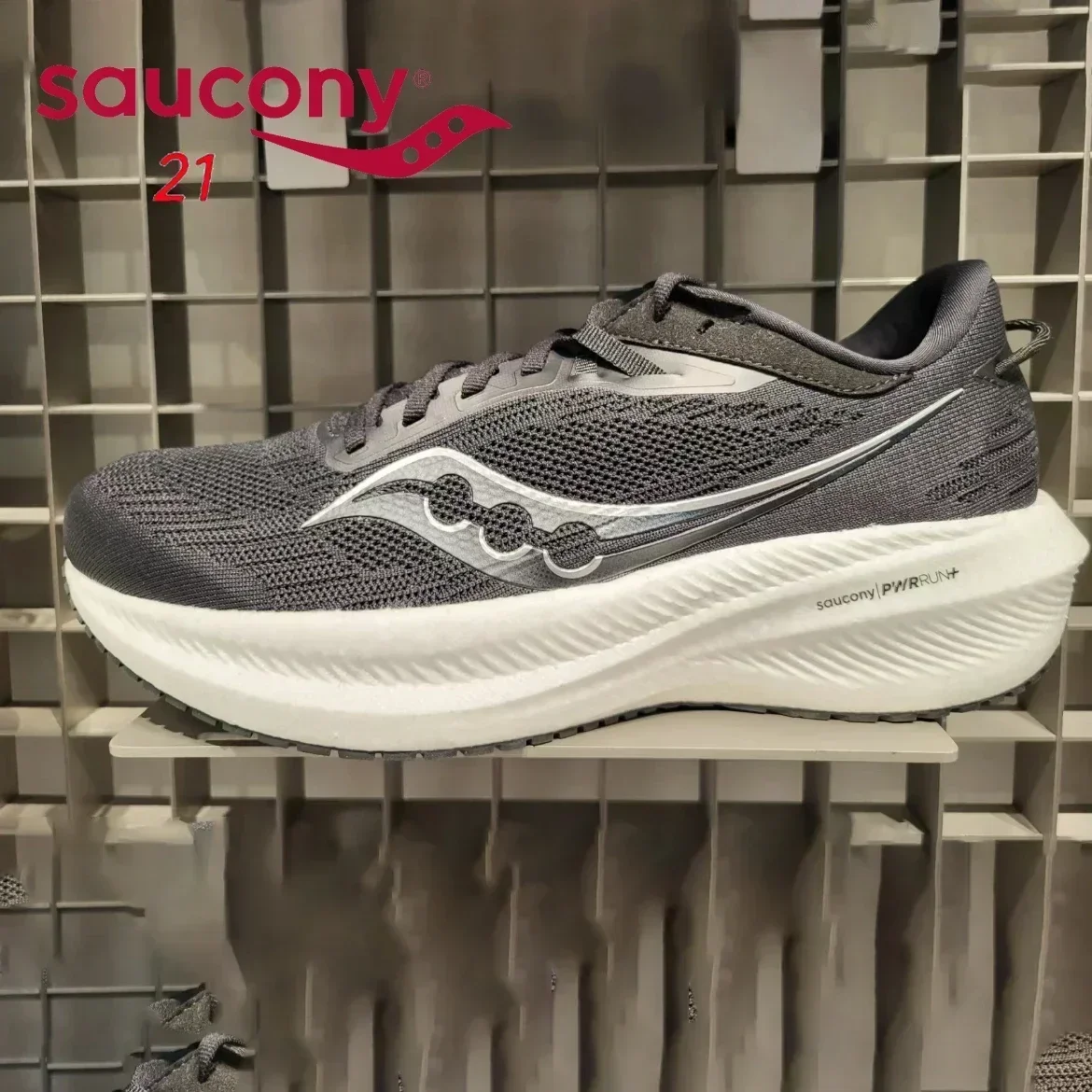 Saucony  丮 21    ̽  ƿ ĳ־ ȭ,    Ʈ Ŀ