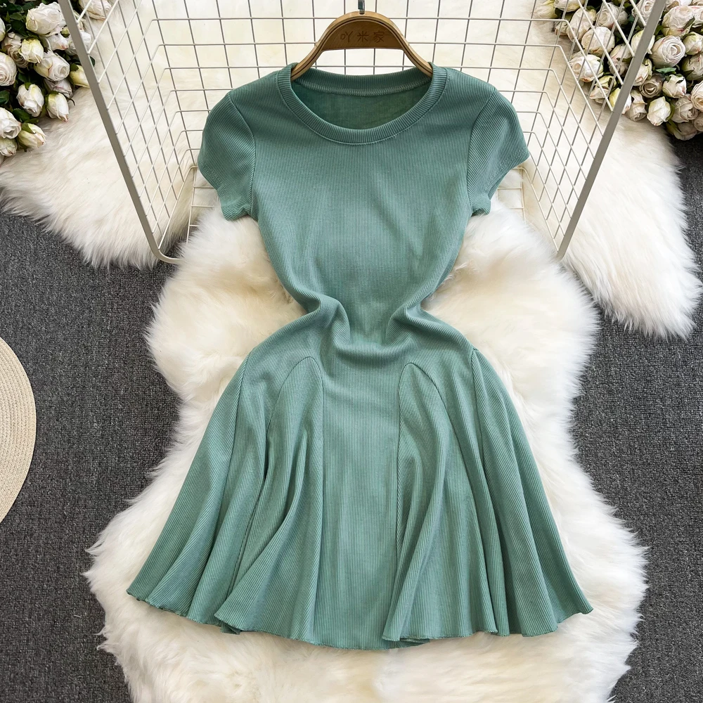 

2024 Summer Korean Fashion Spicy Girl Short Sleeved Round Neck Waist Wrapped Solid A-line Fluffy Dress