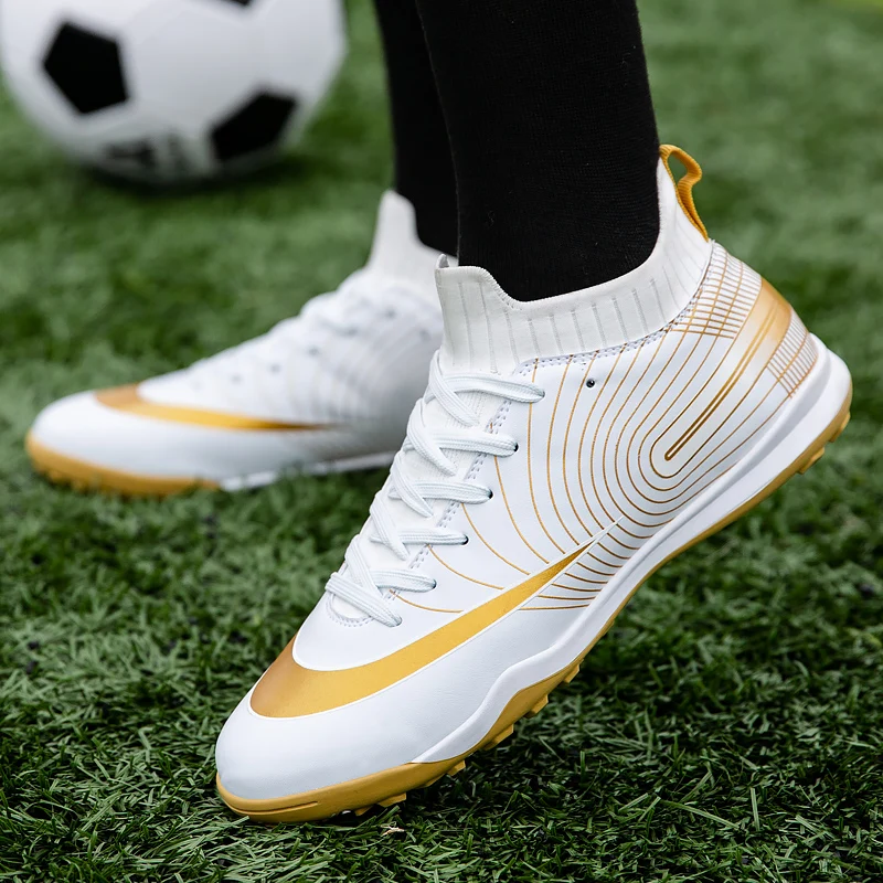 Hot Sale Gold Men Soccer Shoes Adult Kids Training Football Boots Outdoor Grass Soccer Cleats Anti skid Turf Futsal Shoes Men