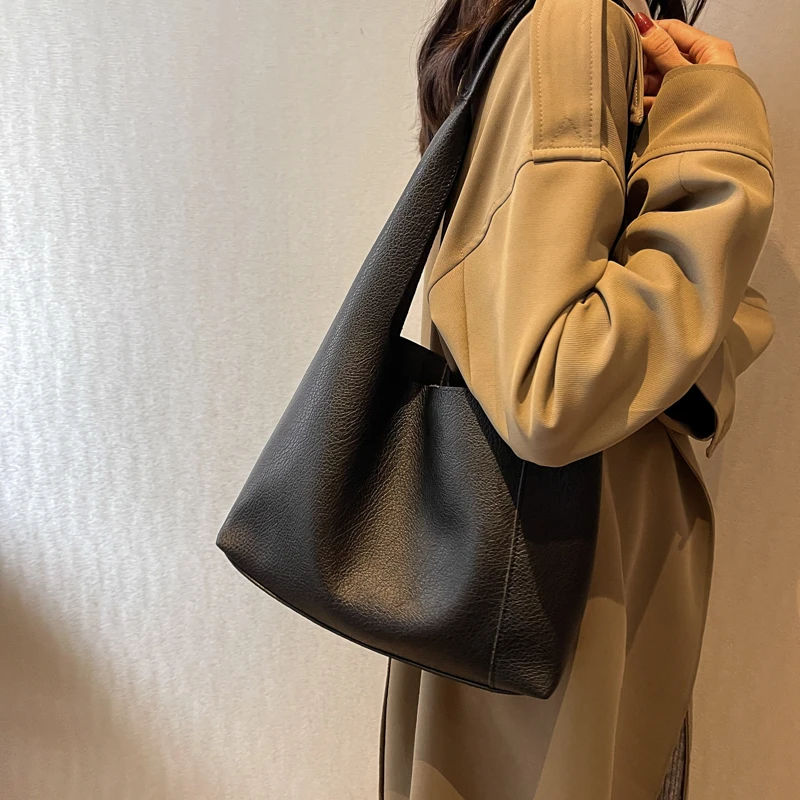 

2024 модные трендовые повседневные милые стильные женские сумки на плечо из искусственной кожи, роскошная маленькая искусственная сумка для мобильного телефона ручной работы