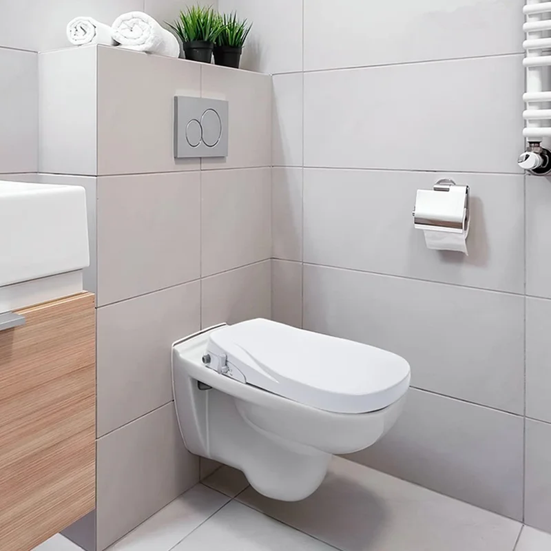 Intelligent Flushing Toilet Cover Female Washing Buttocks Seat Non-electrical Cleaning Stool Cover Toilet Lid with Bidet Washing