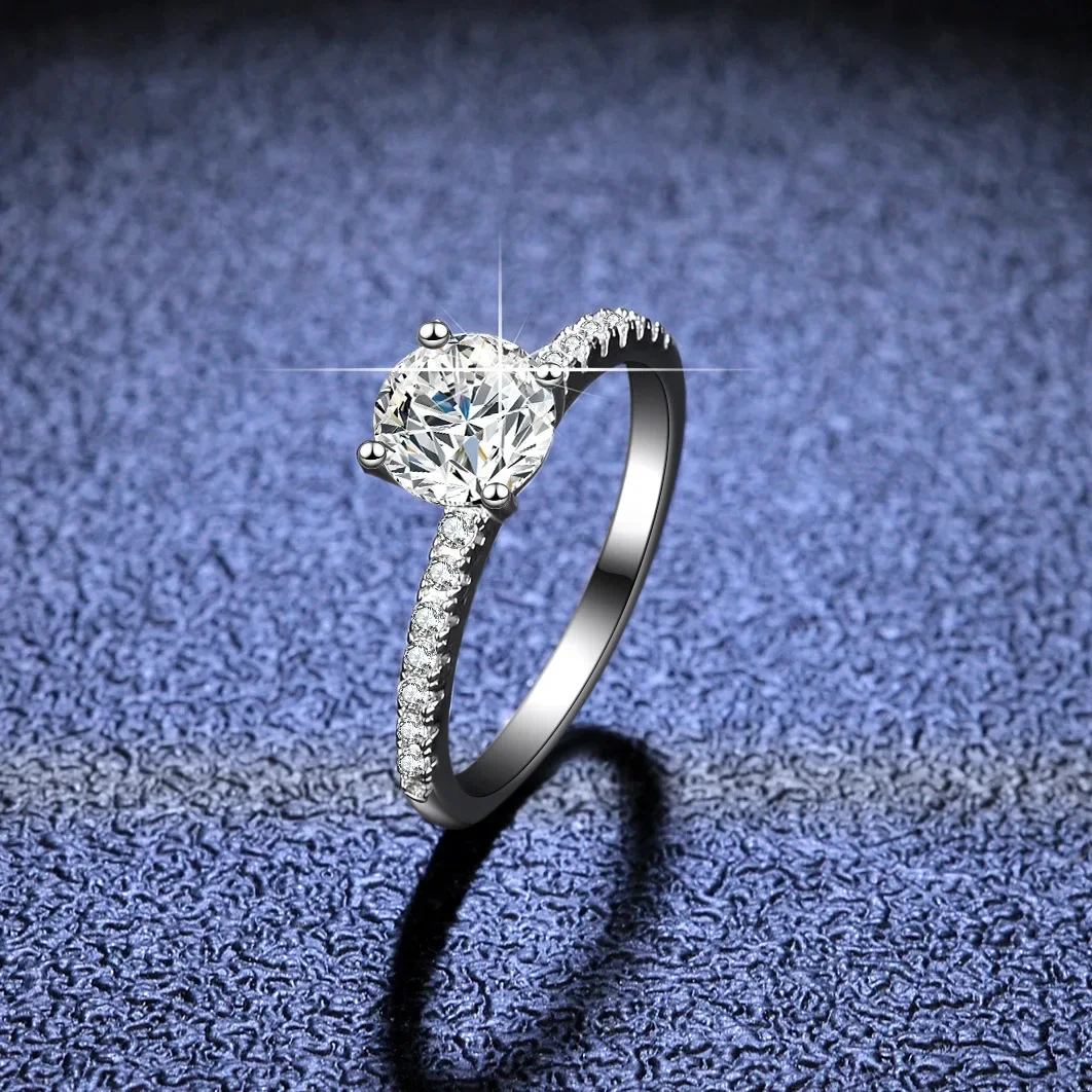 Luxury Eternal Pt950 Platinum Ring Elegant Flower Bud 1 Carat Vvs1 D Color Moissanite Diamond Fedi Nuziali Per Le Donne