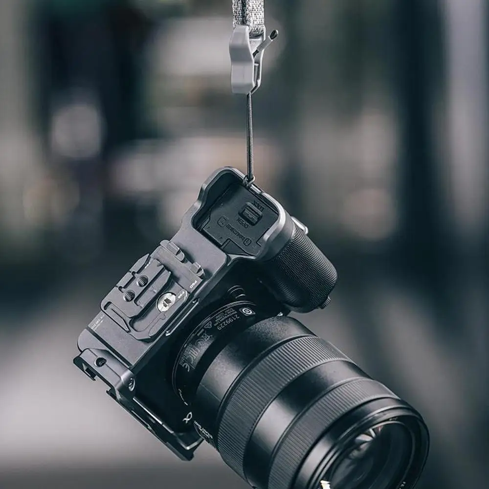 C00B3503 Quick Release Camera L-Bracket FOR SONY ZV-E1