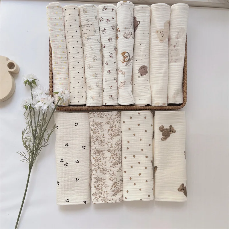 Pure Cotton Printing Baby Bibs Four Layers Breathable Floral newborn Burp Cloths Bandana Absorbent Soft Baby Boy Girl Feeding To