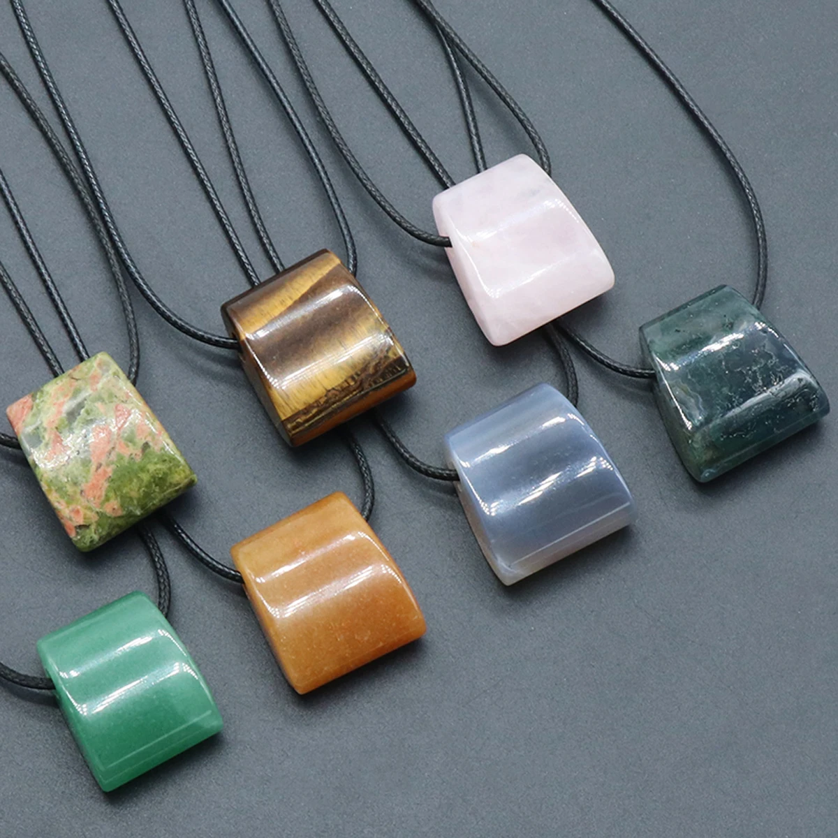 

Natural Stone Axe Pendant Necklace Simple Square Shape Crystal Agate Necklace Good Quality Charm Jewelry Accessories 1pcs