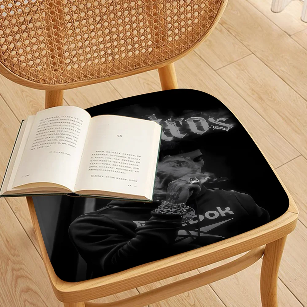 Hip Hop Rapper Anuel AA European Stool Pad Patio Home Kitchen Office Chair Seat Cushion Pads Sofa Seat 40x40cm Chair Mat Pad 5
