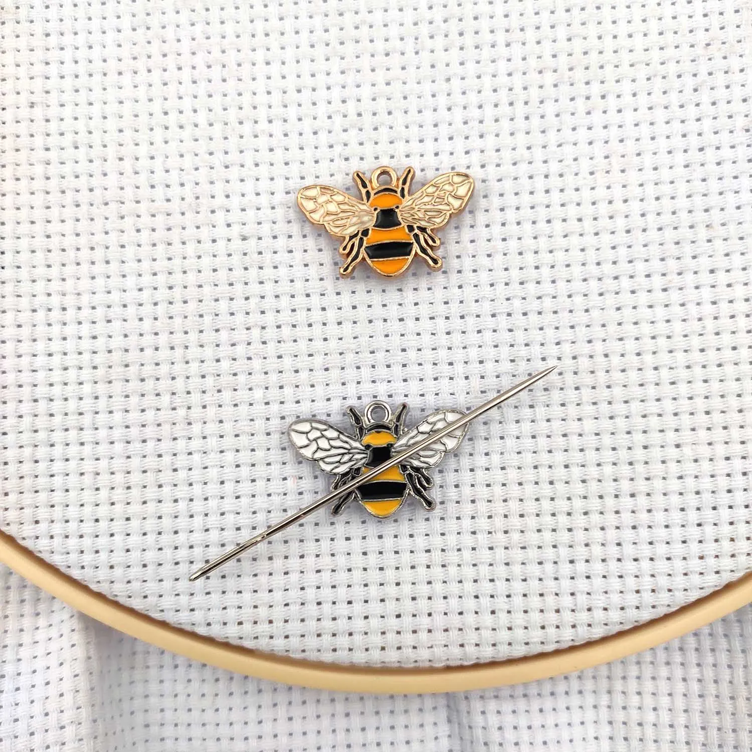Magnetic Bee-Themed Needle Minder Set - Embroidery Accessories & Sewing Gift