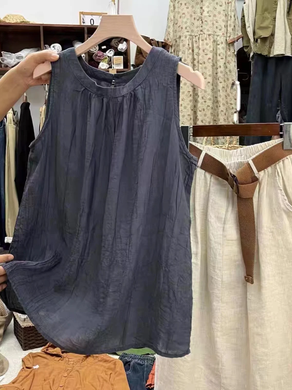 Retro Artistic Hemp Cotton-Linen Loose Women's Vest Svel Summer New Sle Faion Pleated Top Casual Versatile Outerwear