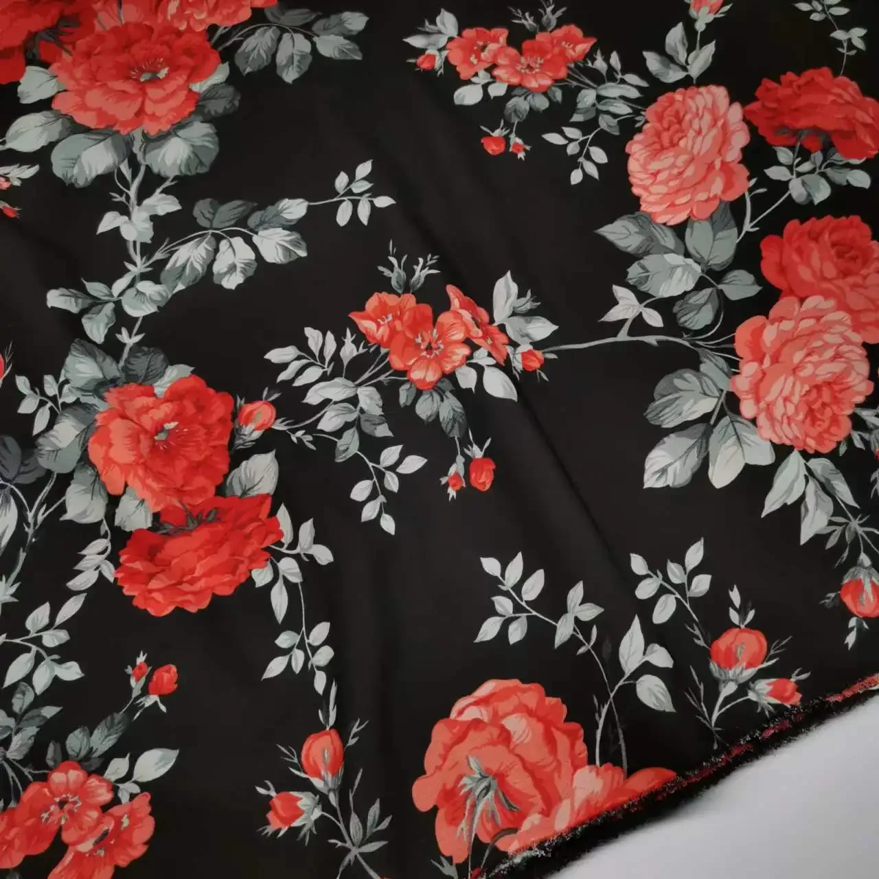 Tissu pour robe a fleurs jupe de pantalon legerement extensible