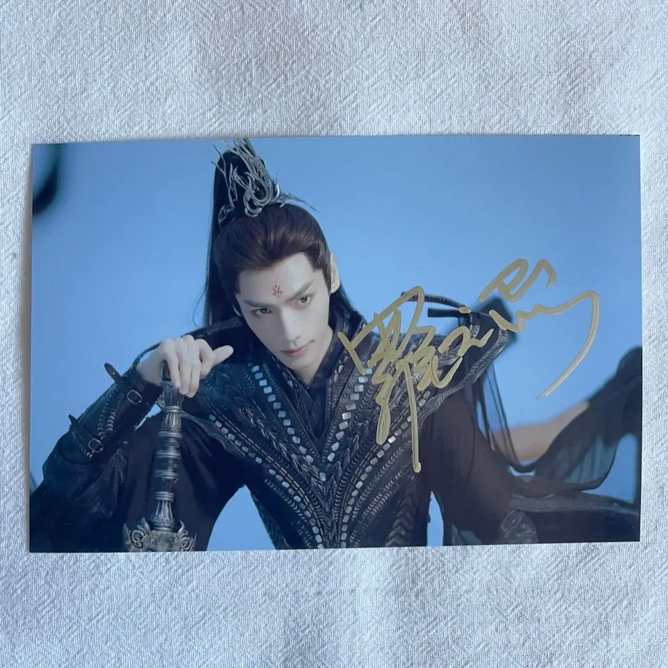 Luo Yunxi Changyue Jinming till the end of the moon personally signed promotional photos