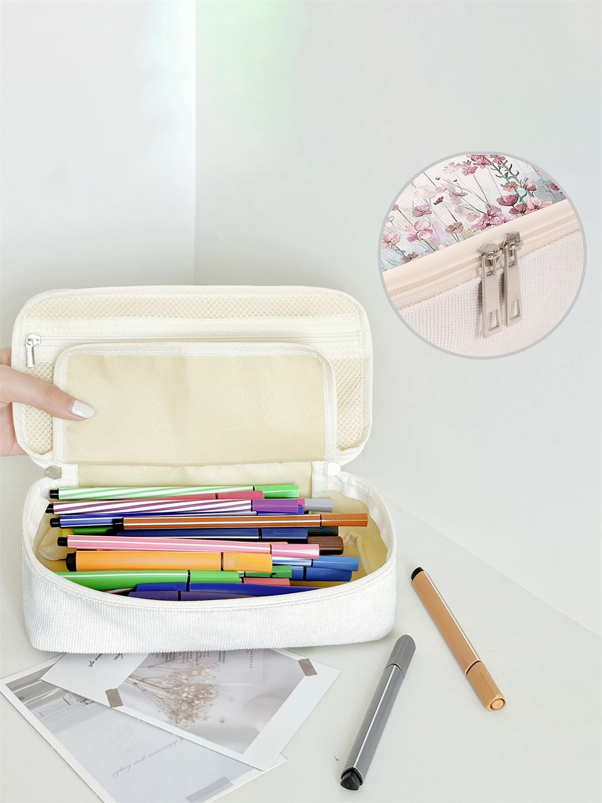 Flower pattern printing large capacity pencil case, durable multifunctional storage bag, portable zipper storage box