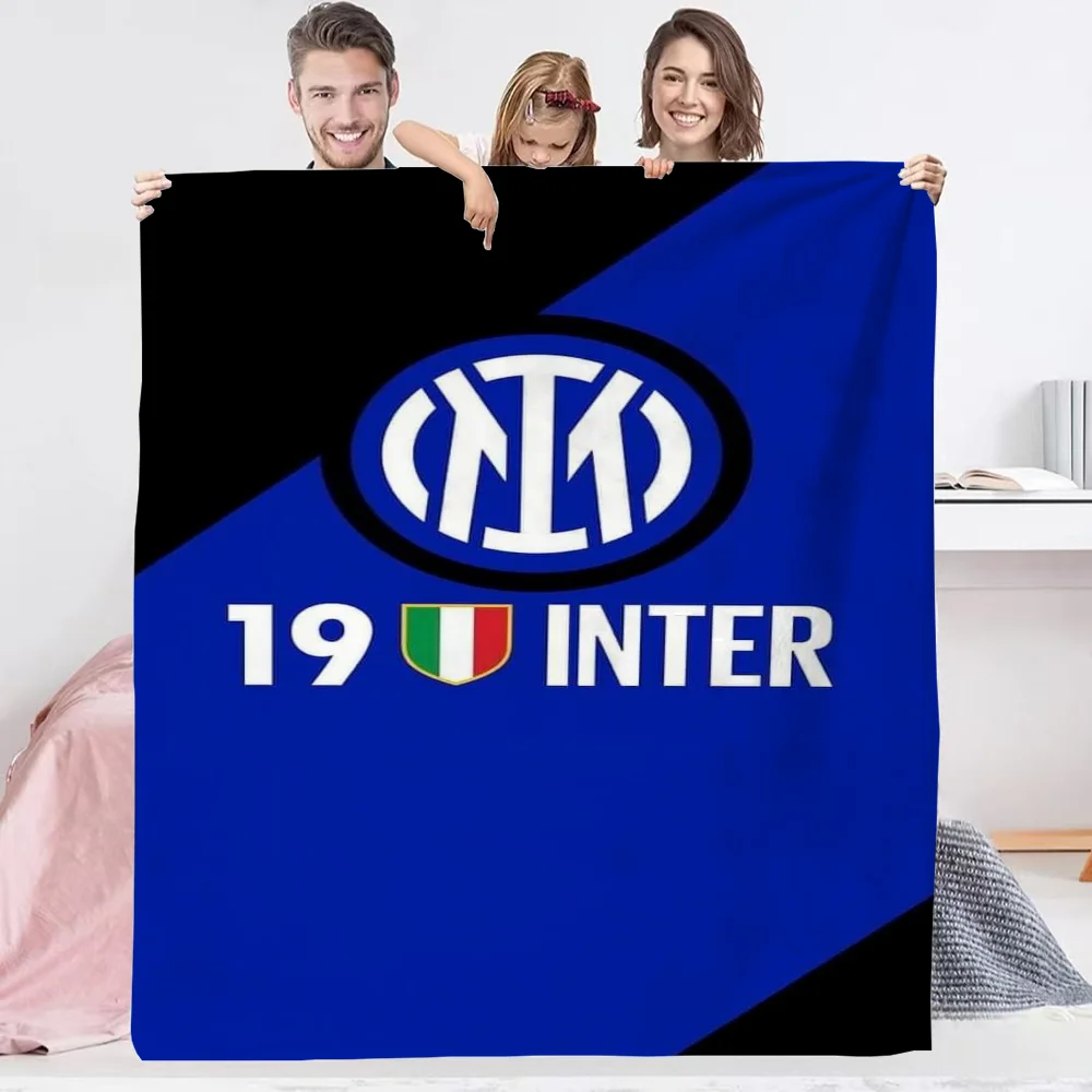 Picnic Throw Blanket Luxury Blankets Inter Milan FC Logo Warm Blankets for Cold Fluffy Plaid Interior for Home Cobija Sofa Knee 2