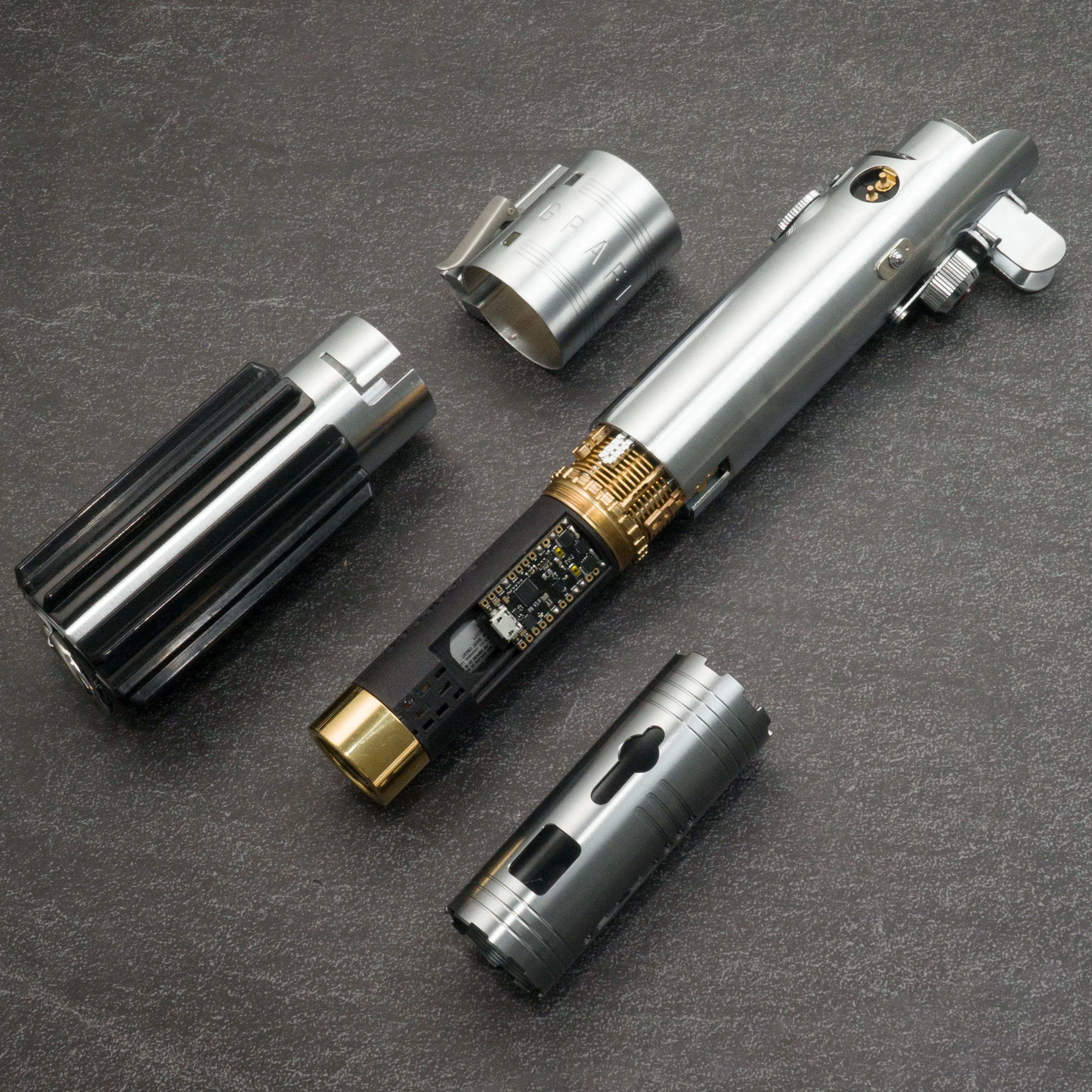 

89Sabers Crystal Graflex Luke Ep4 Ep5 Ep7 Proffie V3.9 board 35 Fonts Chamber pixel Lightsaber cosplay