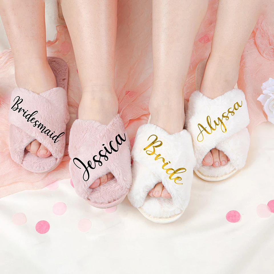 Personalized Wedding Name Slipper Custom Bridal Party Fluffy Slippers Warm Soft Ladies Home Shoes Bridesmaids Gifts