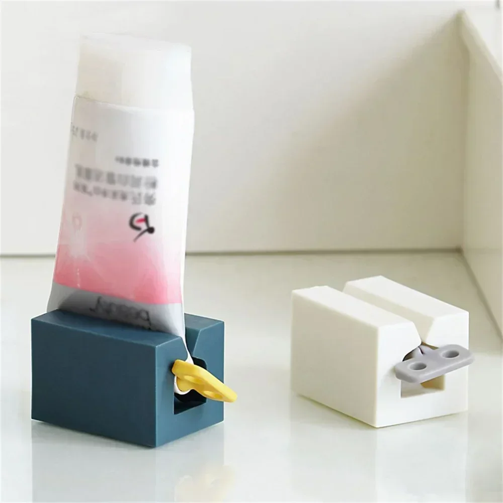 Toothpaste Squeezer Tooth Paste Dispenser Facial Cleanser Clips Tube Press Tools Dispenser Bathroom Accessories Portable
