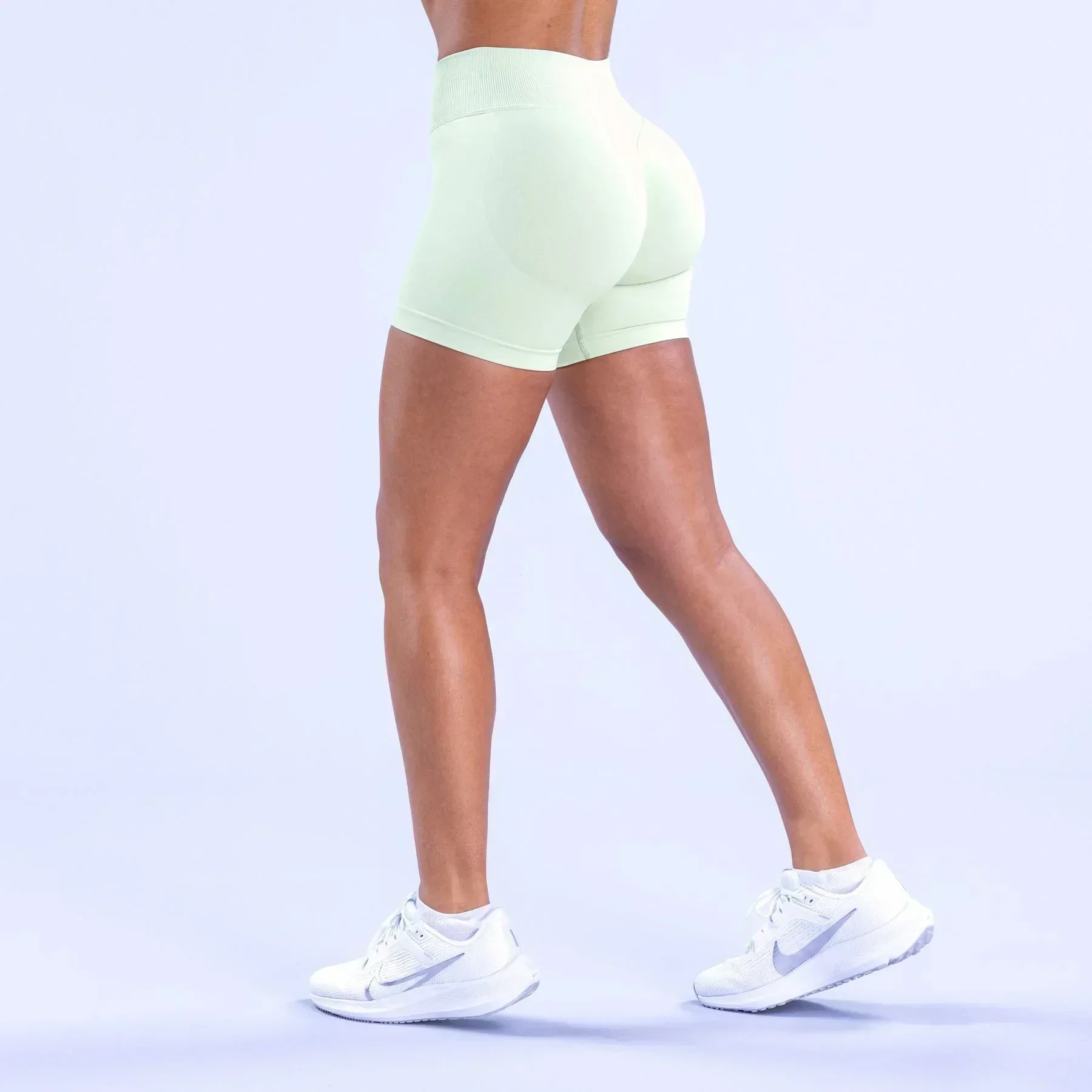 Sports Shorts Yoga Shorts Seamless Shorts Sports Leggings Yoga Leggings Fitness Leggings 4.5" Women Gym Scrunch Bum