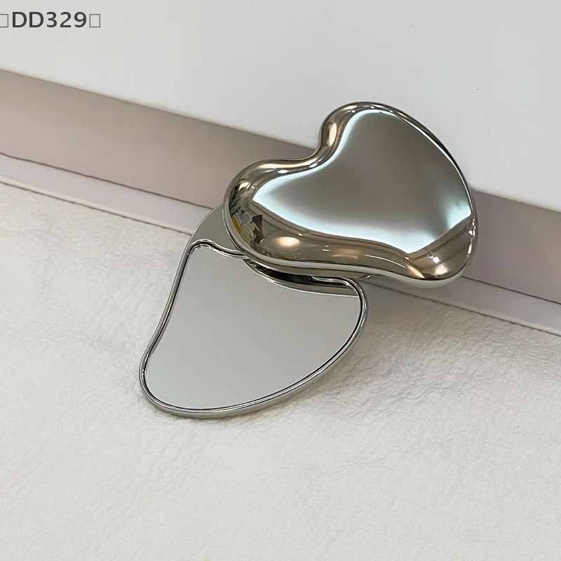 〔DD329〕Heart Shape Makeup Mirror Girl Cute Small Mirror Portable Student Rotating Mirror Cosmetic Beauty Tools Handheld