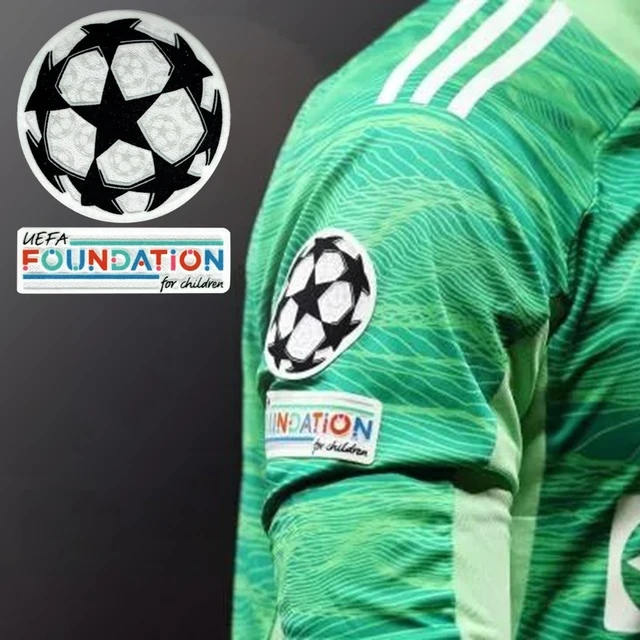 La Racchetta Di Jannik Sinner All'asta Per Aiutare Un Bimbo Di 5 Anni A - Foto 5