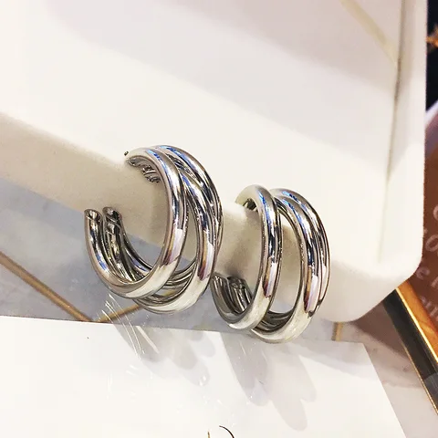 Hoop Earrings for Women Statement Vintage Punk Heavy Metal Circle Round Gold Earrings Fashion Jewelry Gifts