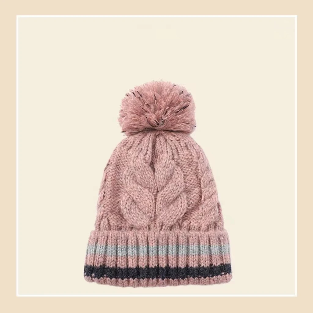 

Hat Woolen Hat Winter Add Fleece to Thickrn Protect Your Ears from The Cold Multi-colored Hairballs are Fashionable and Cute