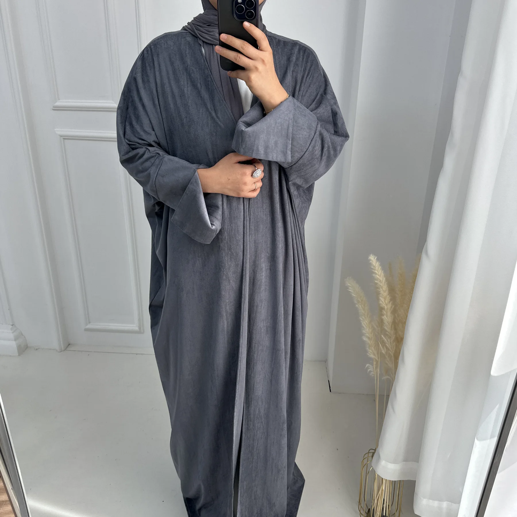 Winter Abaya Dubai Thicked Deer Velvet Abayas Cardigan for Muslim Warm Dress Women Turkey Kimono Coat Autumn Islamic Clothing