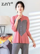 

ZJYT Designer Fashion Heart Pattern Pleated Blouse Women Spring 2022 New Stand Collar Bat Sleeve Casual Shirts Female Tops