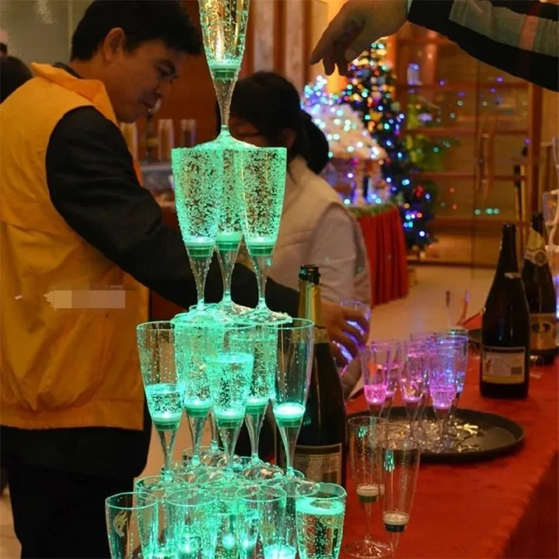 6Pcs per lot Liquid active LED Champagne Glass light up LED Flash Champagne Cup for club bar Party Decoration Christmas supplies
