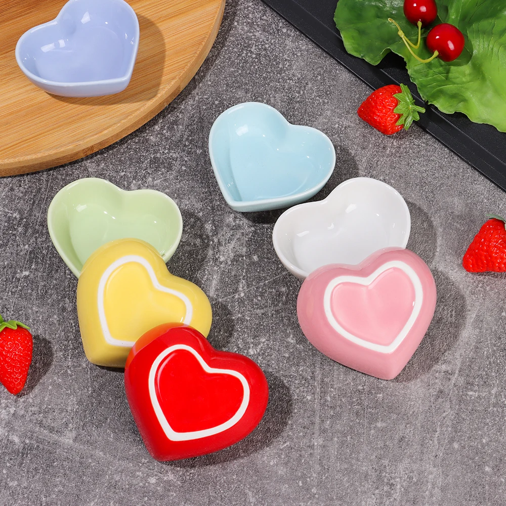 Mini Heart Ceramic Dish Seasoning Dipping Bowl Love Ceramic Dish Colorful Trinket Platos Sauce Tableware for Kitchen sauce dishes seasoning dishes