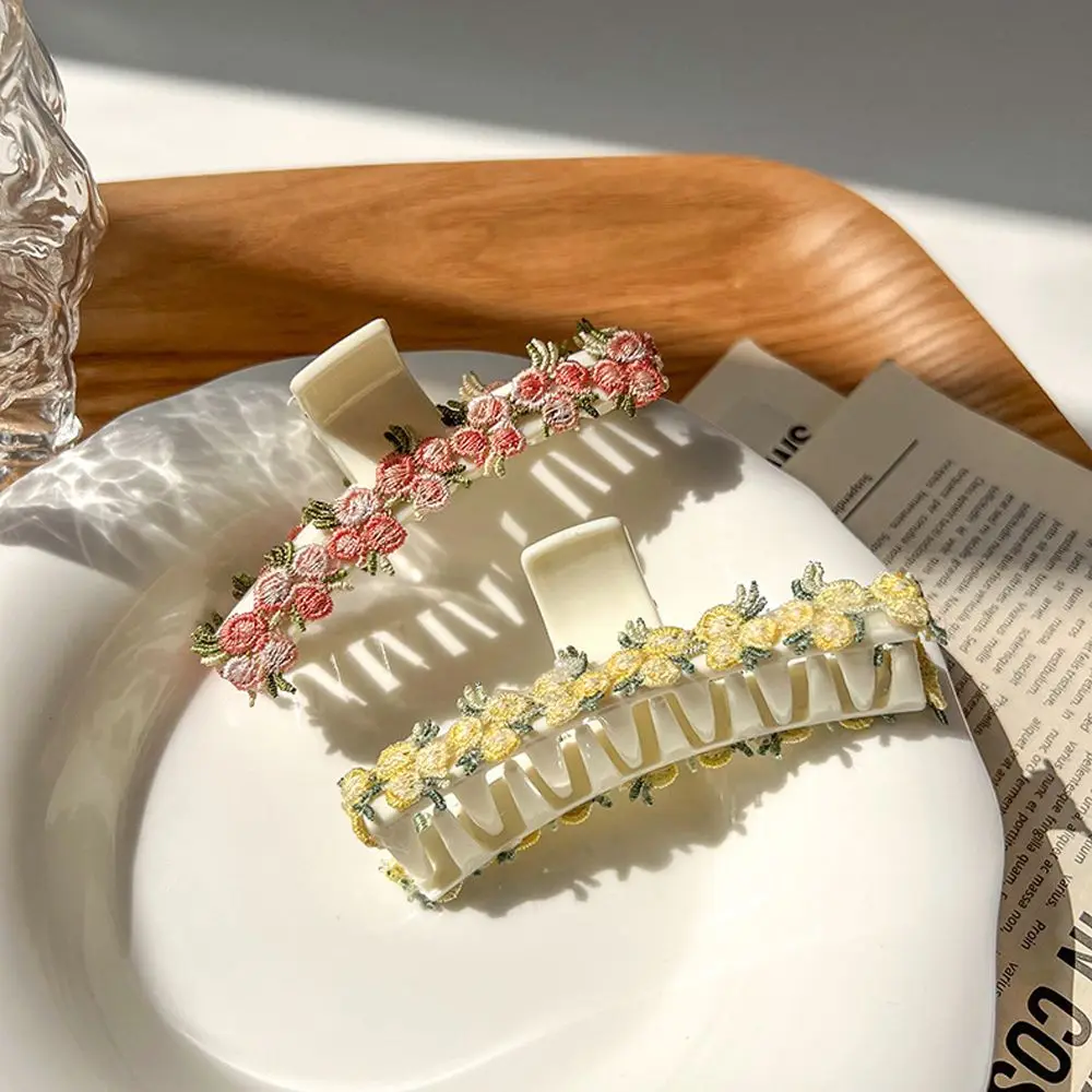 

Fairy Trendy Pink Acrylic Flower Back Of The Head Female Hair Crab Clip Korean Style Hair Claw Hair Accessories Shark Clip