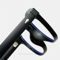 Lunettes classiques carrées anti-lumière bleue 2026 pour hommes, monture vintage avec verres clairs anti-lumière bleue pour femmes 4