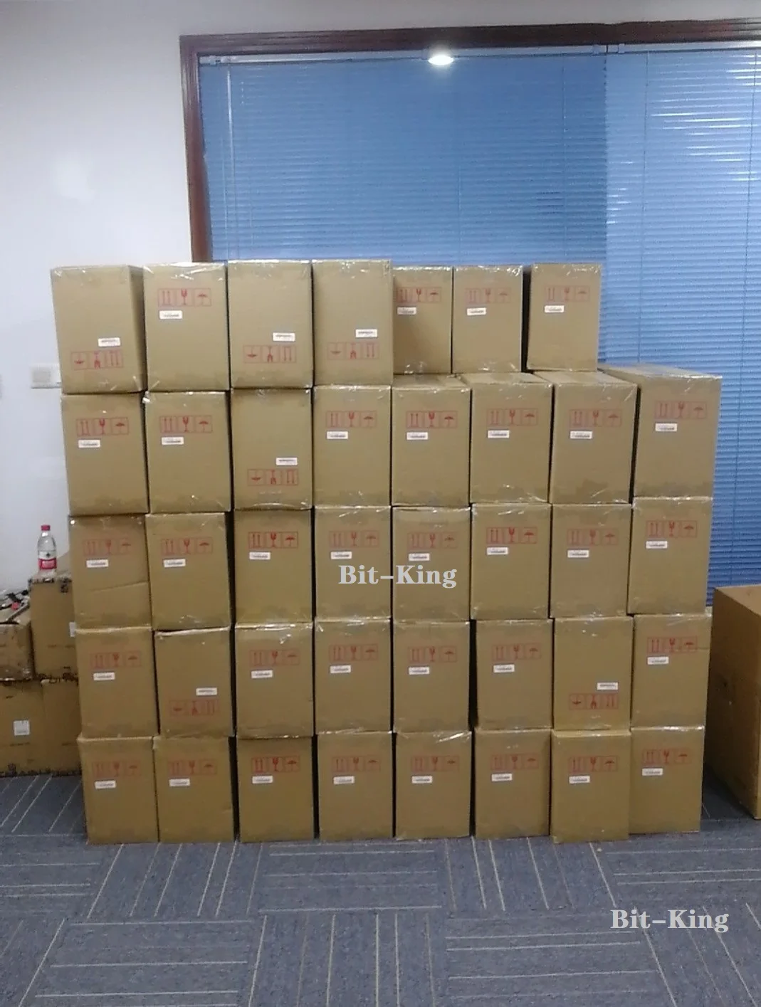 Рисунок 6 - Майнер биткоинов Whatsminer M31S