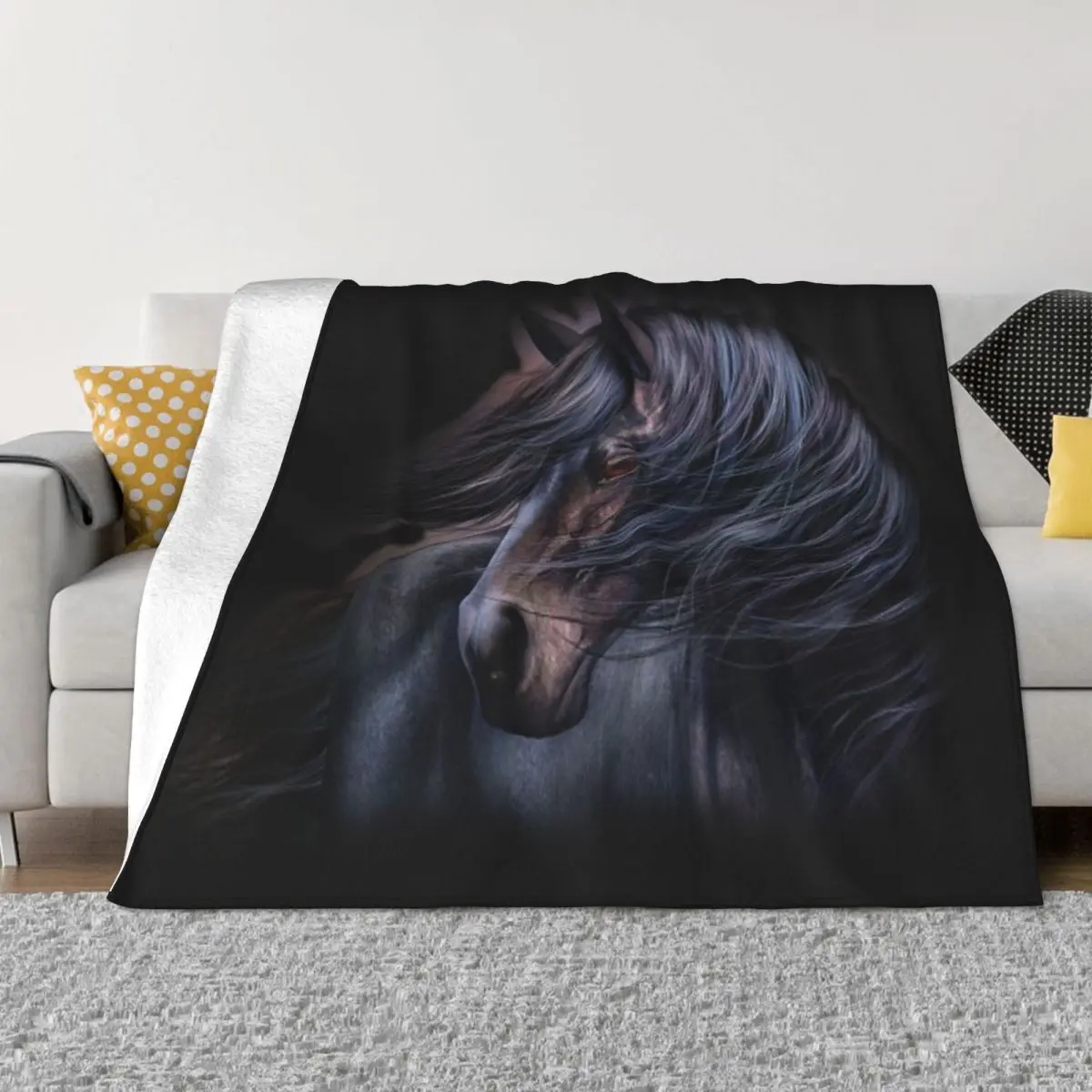 

The black horse Throw Blanket Luxury Throw Picnic Tourist Furrys Blankets Sofas Of Decoration Blankets