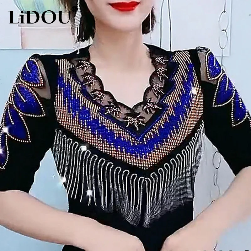 

Autumn Winter Streetwear Diamons Tassel Pullover T-shirt Women Short Sleeve Harajuku Y2K Elastic V-neck Tee Hollow Out Top Women