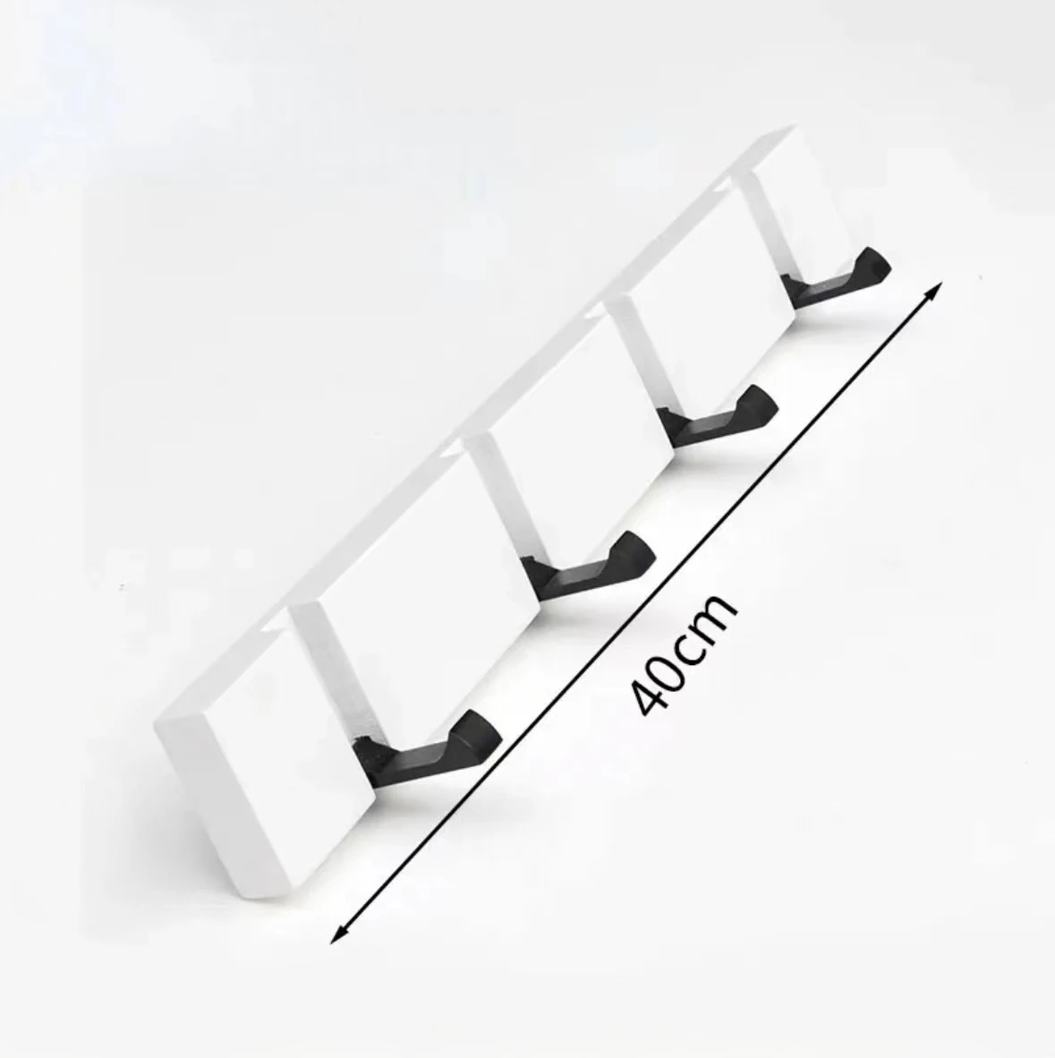 Wit gelakte 4-haken variant — 40 cm lengte