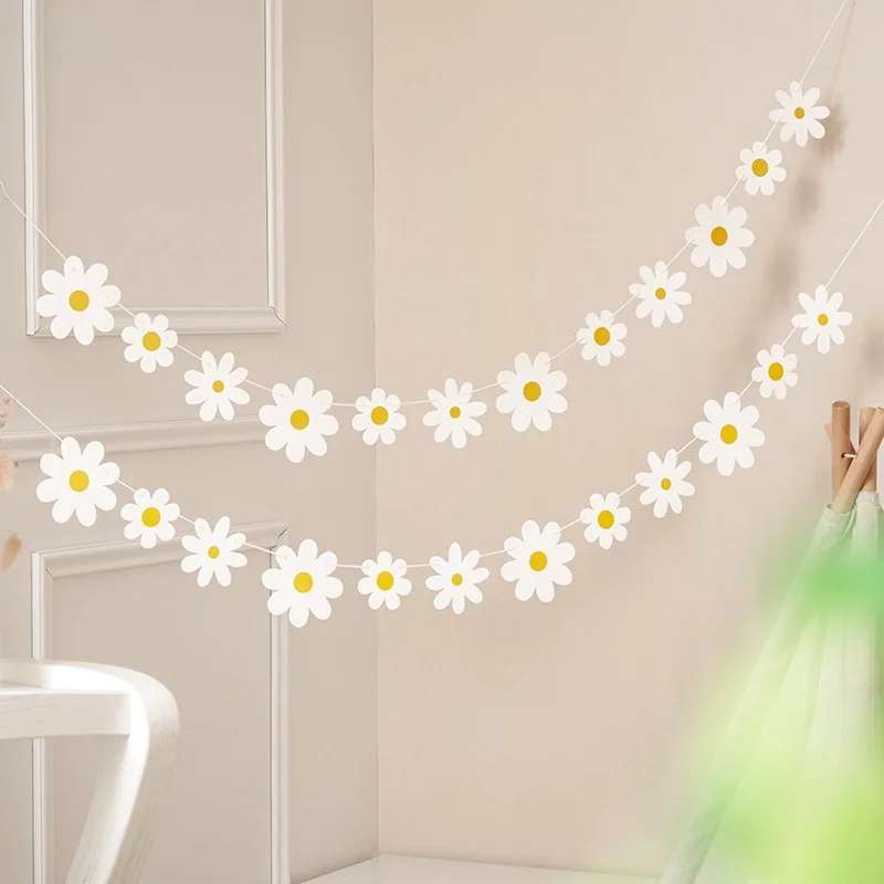 

1Pcs Cute Small Daisies Pull Flowers Chrysanthemum Flag Banner Birthday Party Decorations Bunting Scene Decorated Supplies