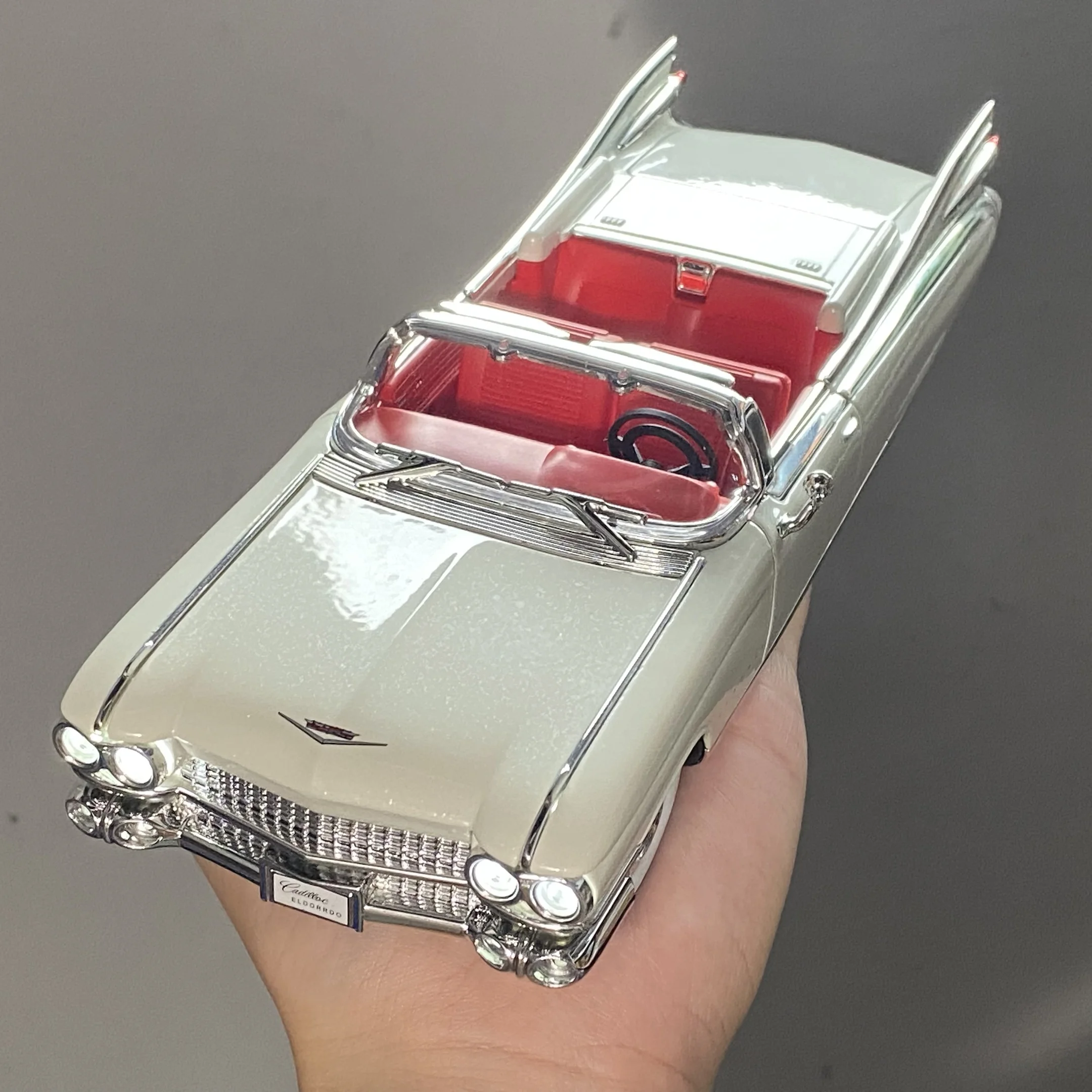 1:24 Cadillac Eldorado Biarritz 1959 Series 62 Alloy Diecast