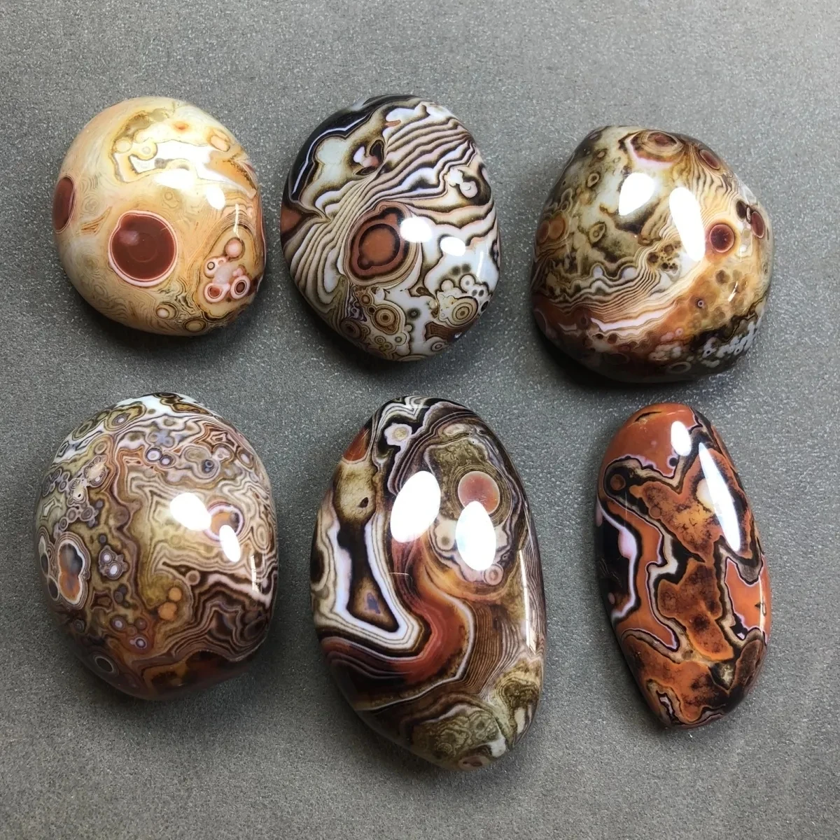 500G Natural Crystal Original Stone Madagas Silk Agate Chalcedony Original Stone Hand Handle Piece Pendant Decoration