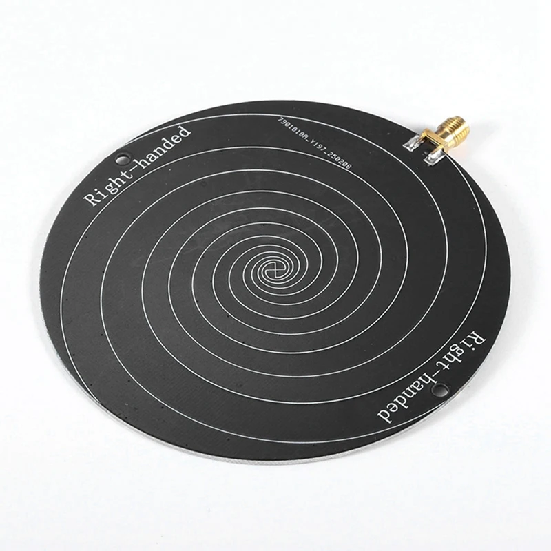 Antenne hélicoïdale ultra-large bande 510MHz-10GHz SMA avec câble et connecteur, utilisée pour détection et analyse.