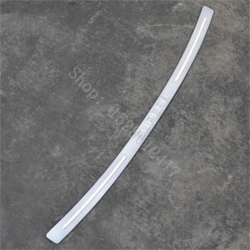 

For Skoda superb 2013 2014 2015 Car Accessories stainless steel Rear Bumper Protector Sill Trunk Tread Plate Trim