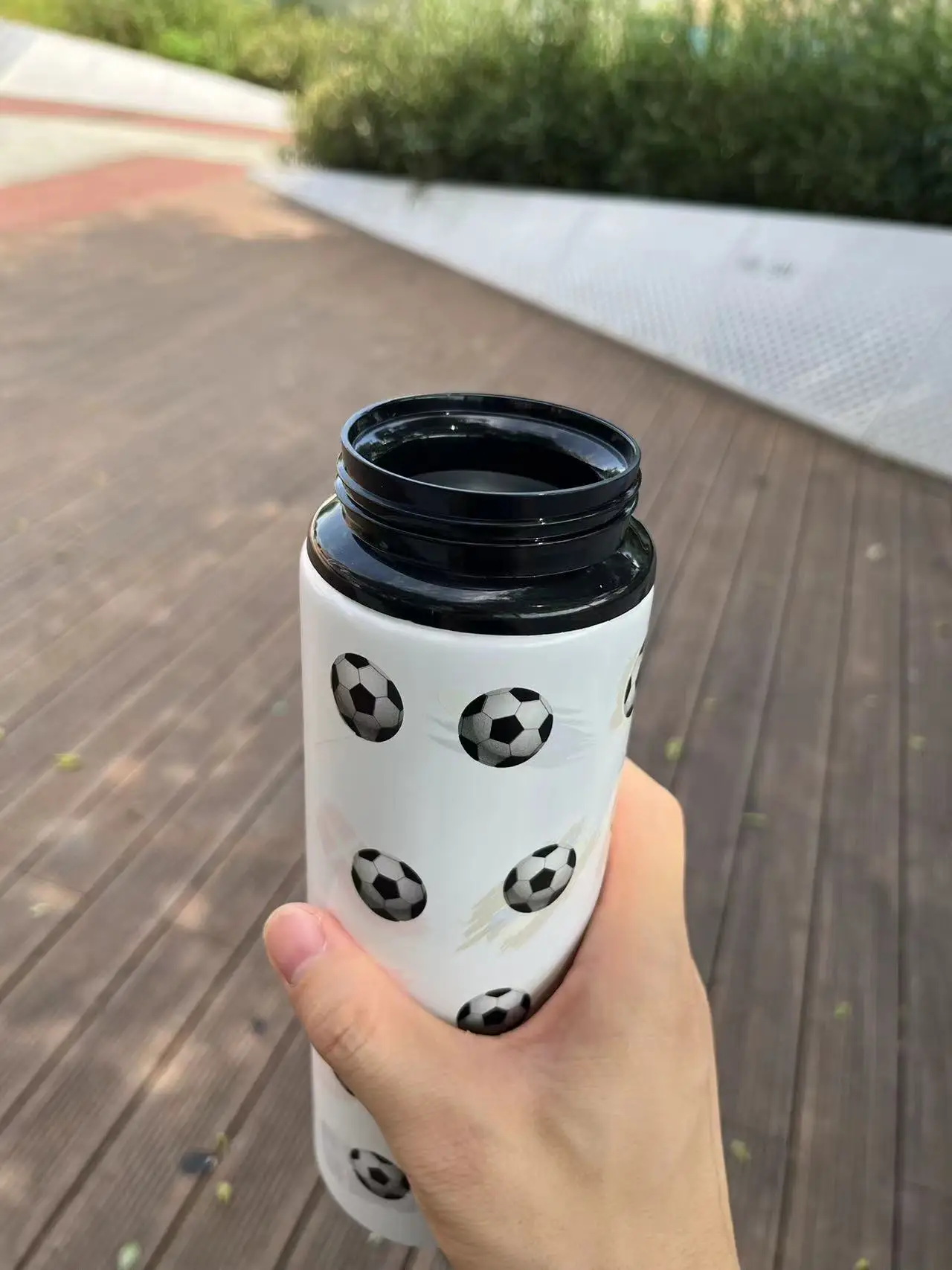 outdoor sports 700ml football cold color changing aluminum water bottle