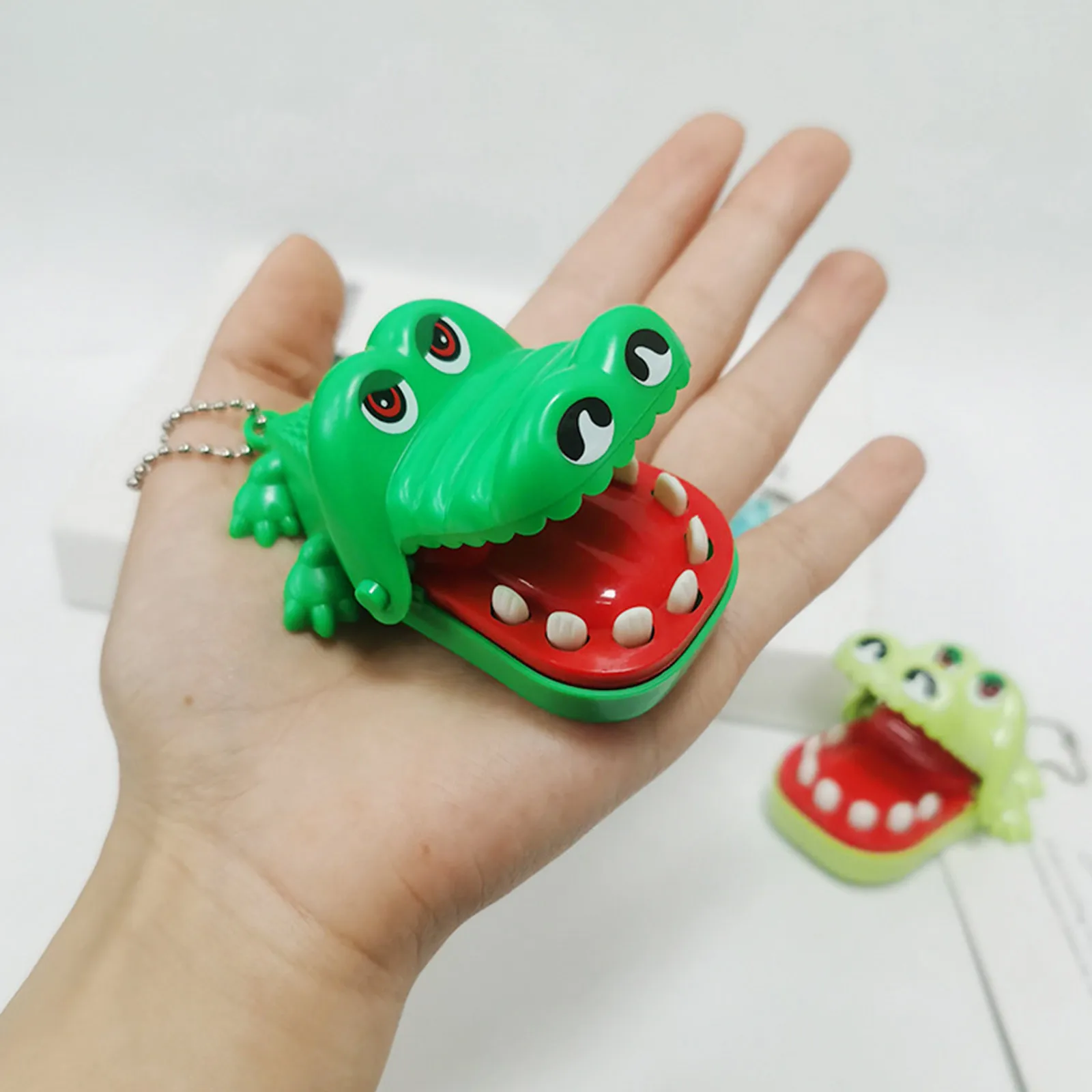 Crocodile Teeth Toys Biting Finger Dentist Games Interactive Mini Biting Finger Game Creative Non‑Toxic for Family Games fidget toys plush toys prank toys dancing cactus toy stress relief toys party toys magic springs toys bubble tube toy educational toy toy gift filler