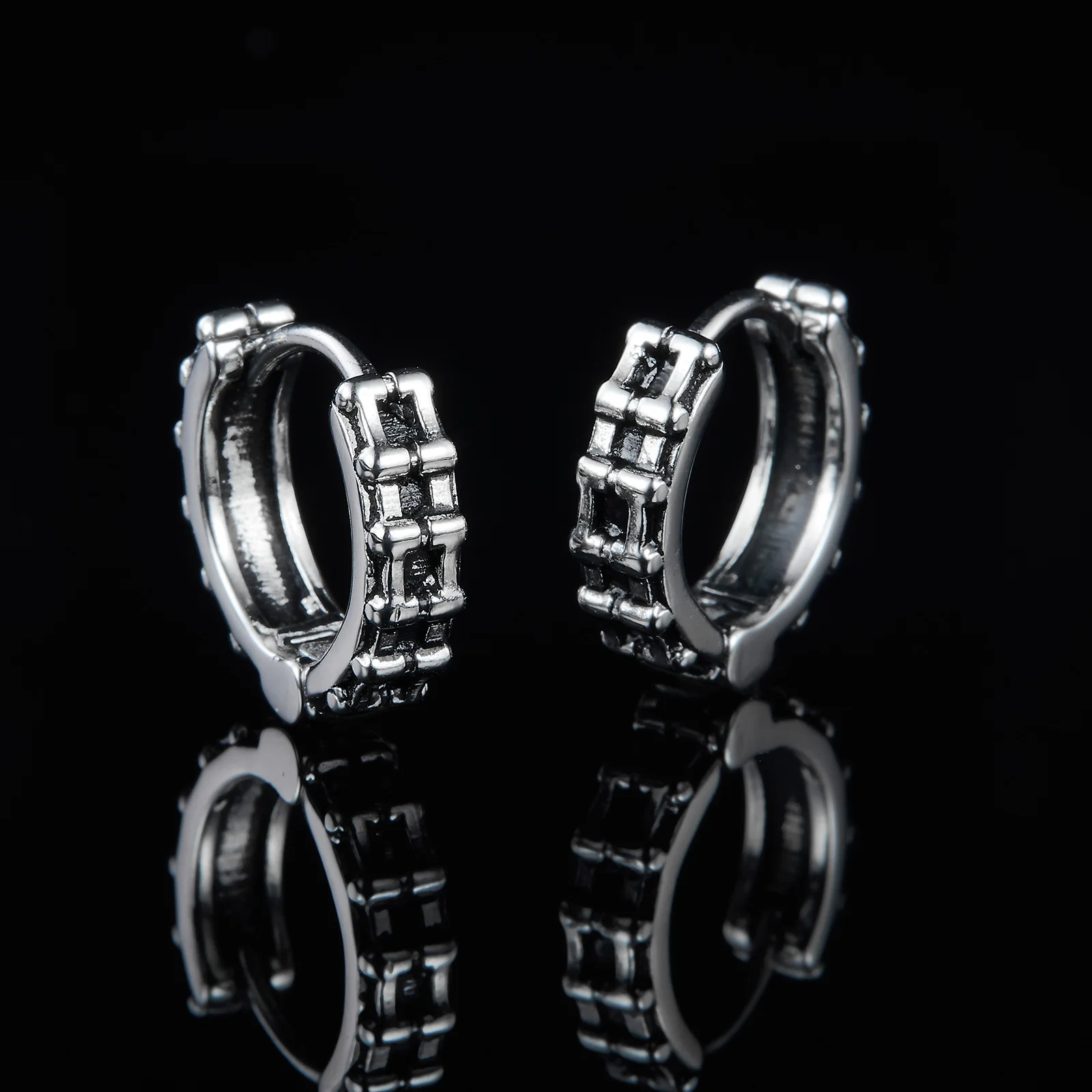Vnox Fashion Solid Chain Hoop Earrings for Men Boys, Anti Allergy Stainless Steel New Gothic Ear Gifts Jewelry 2