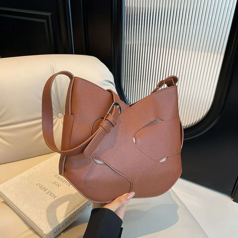 Large Capacity Tote Bag Lady Oblique Shoulder Bag Woven Bag Fashion Casual Single Shoulder Bag Adjustable Shoulder Strap