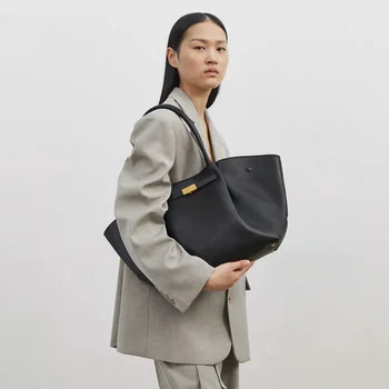 Ladies' leather large-capacity hand-held wing bag, high-end commuting single-shoulder tote bag, dumpling bag 3