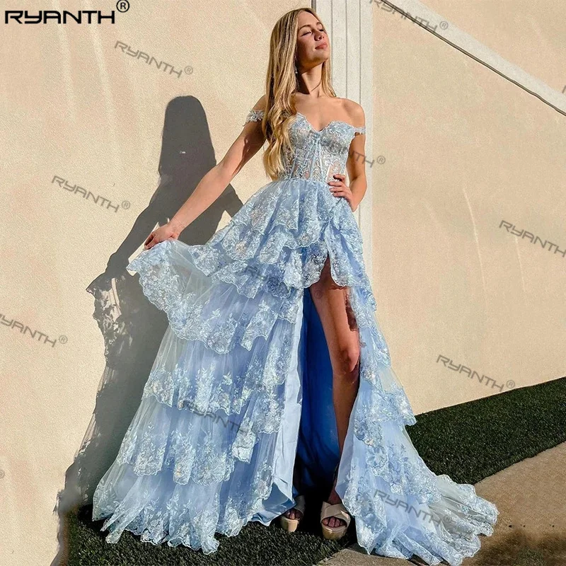 

Ryanth Off Shoulder Appliques Lace Prom Dress for Women Tiered Pleat V-Neck Evening Dress robes de soirée vestidos de gala