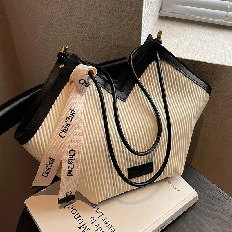 

Big Casual Tote Bags for Women Trend Leather Fashion Handbag High Quality Large Capacity Commuter Underarm Shoulder Bag Woman