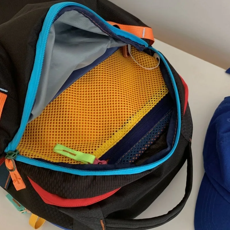 Zaino da trekking da 28L alla moda e casual, impermeabile, di grande capacità, pratico per lo stoccaggio, borse da viaggio per uomo e donna. - immagine 6