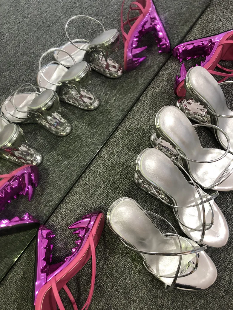 PlatiNum Sandals Heel Detail
